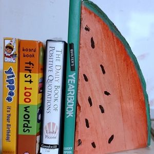 Natural Pine 'Watermelon Wedge'